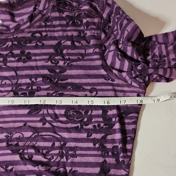 Prana Fitted Long Sleeve Purple Tee - Picture 6 of 8